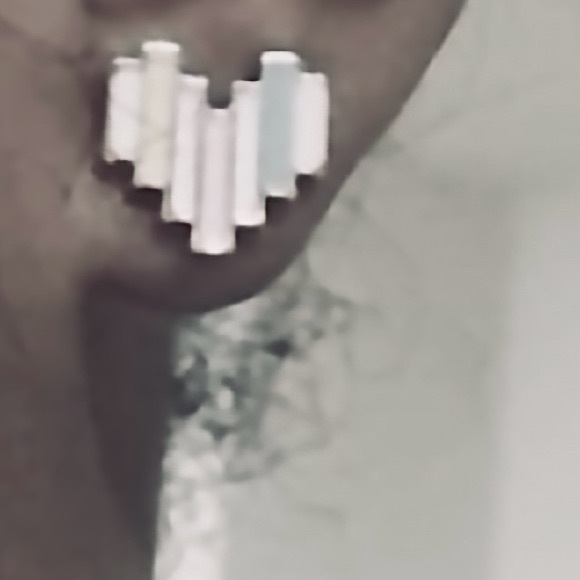 Pixelated Heart Pastel Retro Pixel Resolution Arcade Video Game Valentine’s Stud - Picture 3 of 6